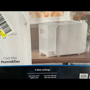 Mainstays Cool Mist Humidifier